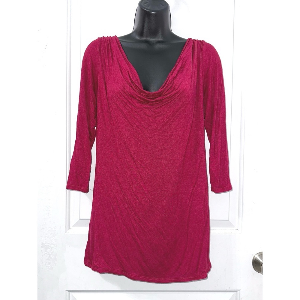Studio Y red scoop cowl neck top with lace on back & 3/4 length sleeves